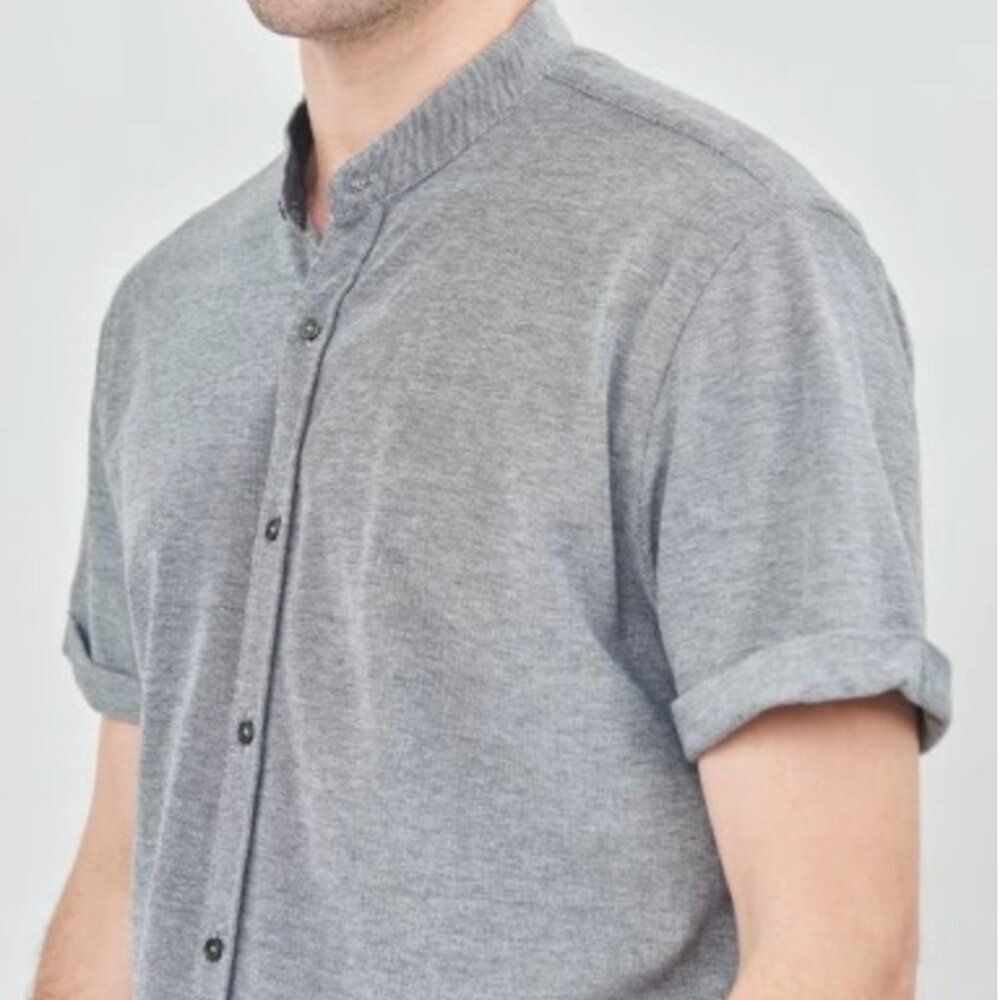 ZARA Men’s Slim Fit Short-Sleeve Button-Up Shirt – Size M | Gray Mandarin Collar